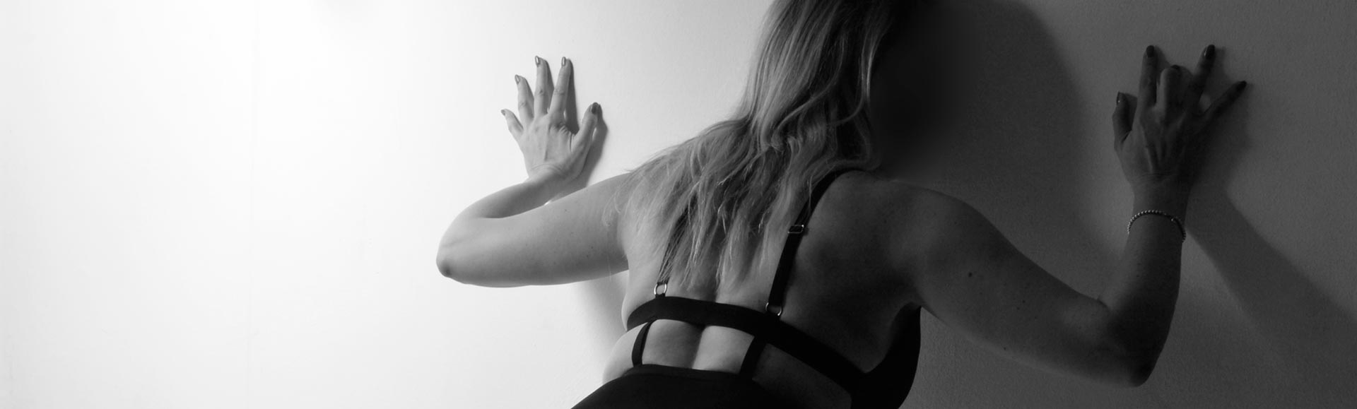 Sub Escort Amelie - Frankfurt - Caprice Escort